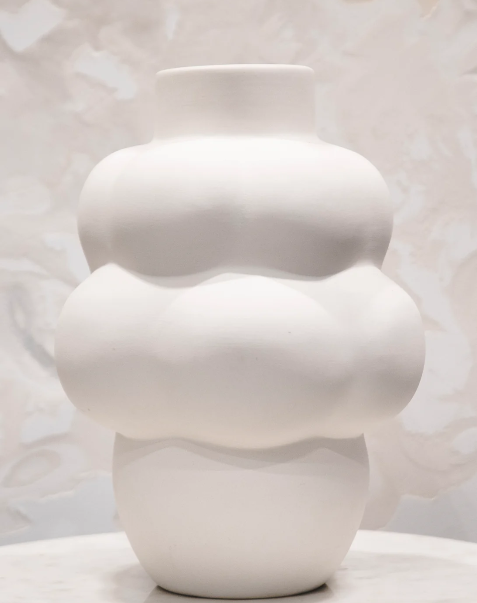 Louise Roe Balloon Vase 04 Raw White